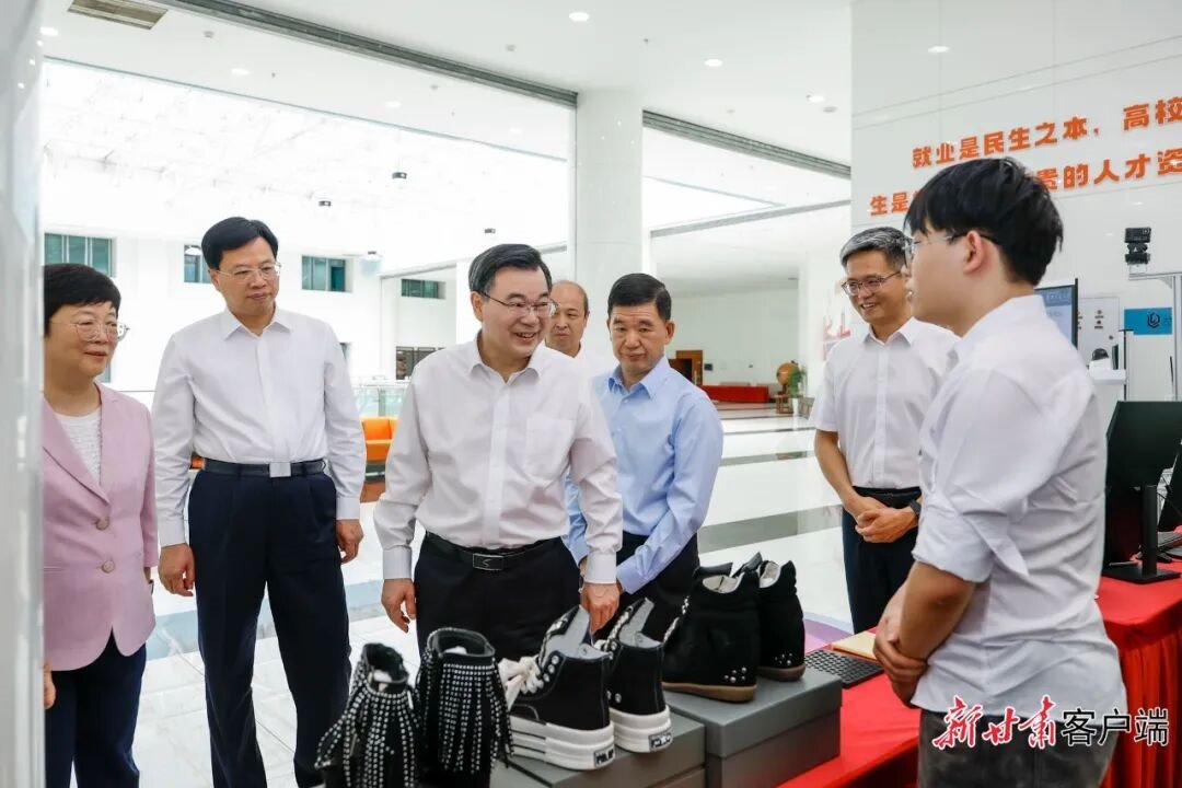 胡昌升在甘肃农业大学兰州交通大学调研