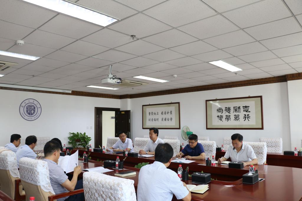 学校安排部署2018年招生录取工作
