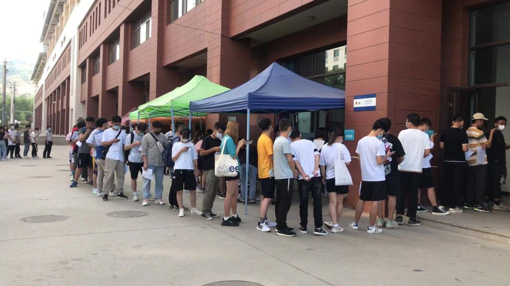 学校完成新冠病毒疫苗接种阶段性工作