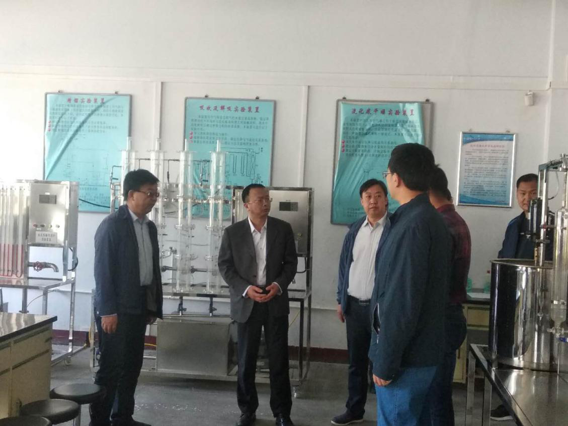 副校长刘振奎检查实验室复课前疫情防控及实验教学准备工作落实情况