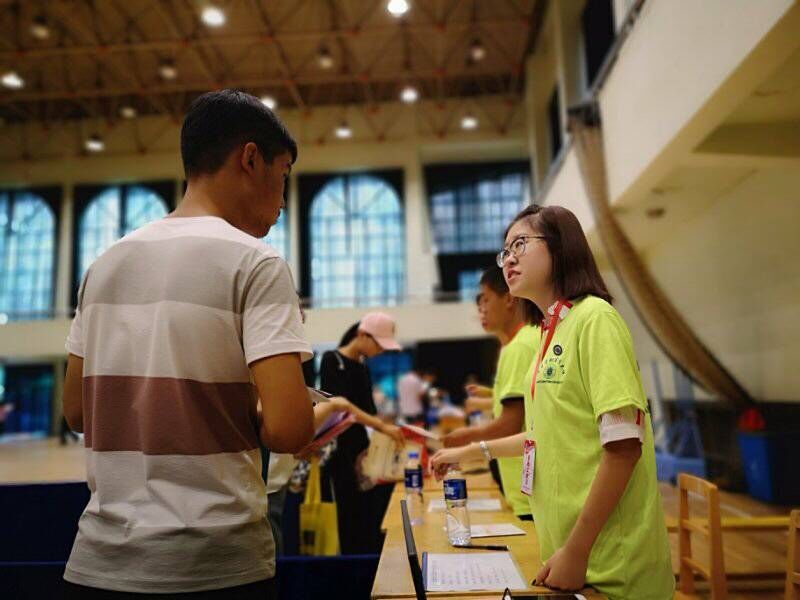 我校2018级迎新资助宣传活动圆满结束
