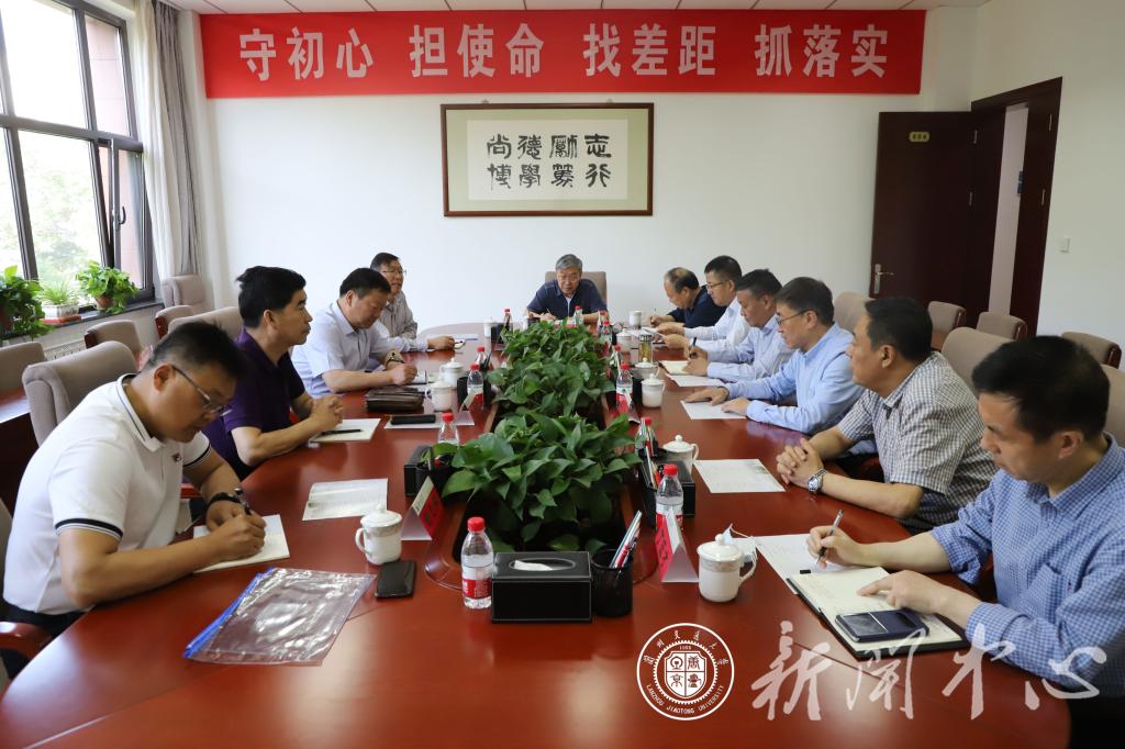 酒泉市副市长赵峰一行来我校调研交流