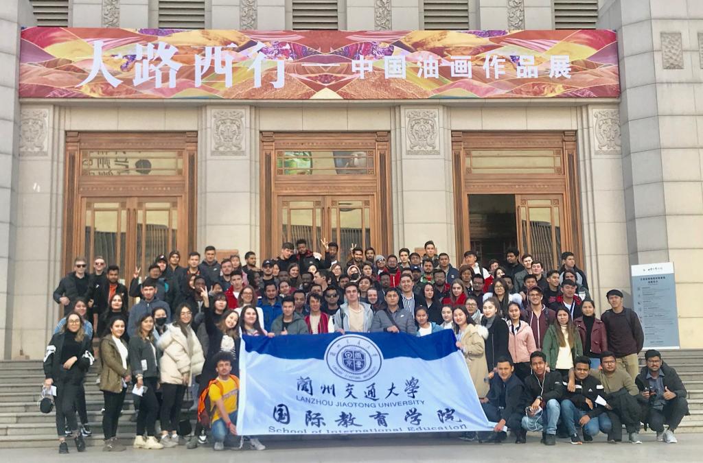 国际教育学院组织留学生参观甘肃省博物馆