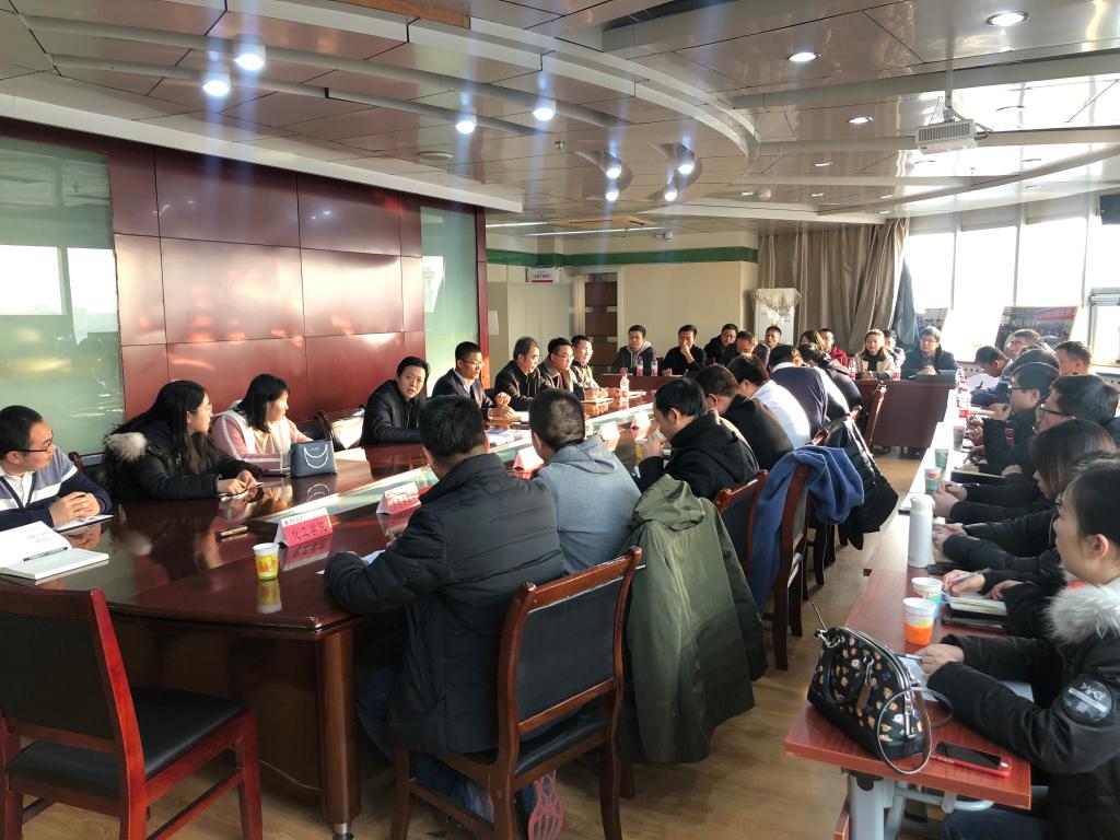 【主题教育】开云线上登录平台入口新引进青年教师课程教学与教学能力提升专题座谈会
